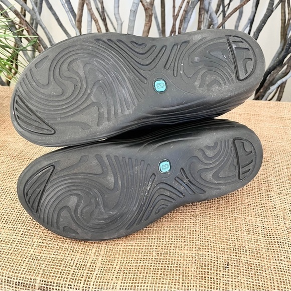 Bzees Zora Black Microfiber Washable Wedge Ankle Boots Size 8 - 8.5 Women's - Picture 8 of 11